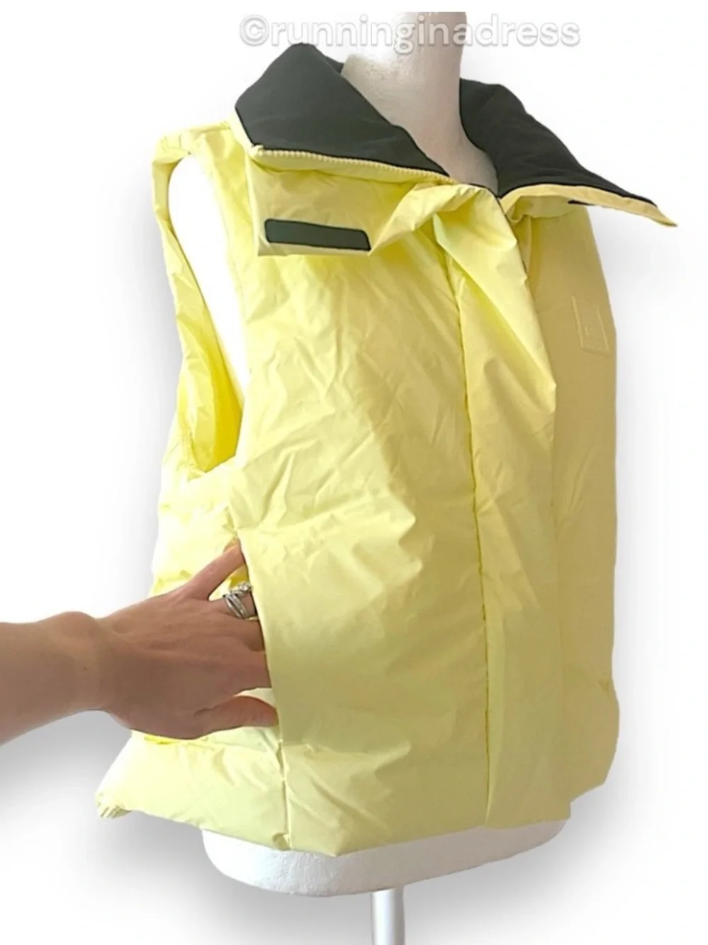 RAINS Loop Vest Straw Yellow Waterproof Puffer Insulated Gilet Unisex Medium M